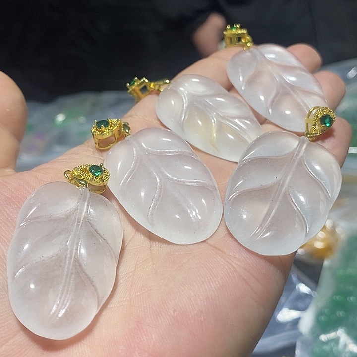 翡翠颈饰未镶嵌价格