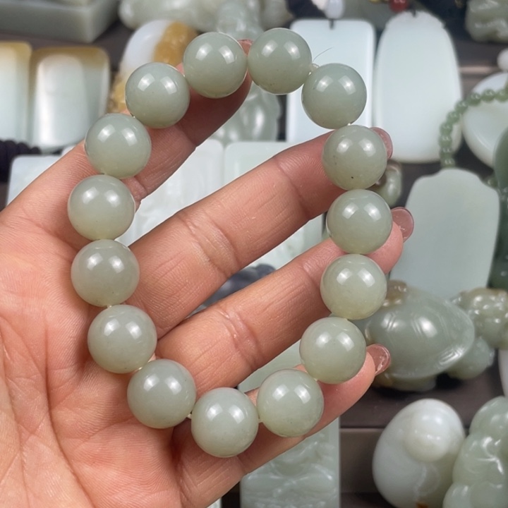 和田玉（糖玉）颈饰未镶嵌