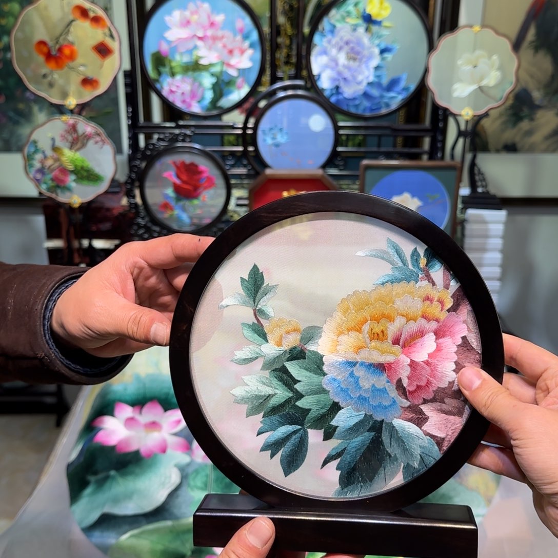 刺绣刺绣工艺精湛33