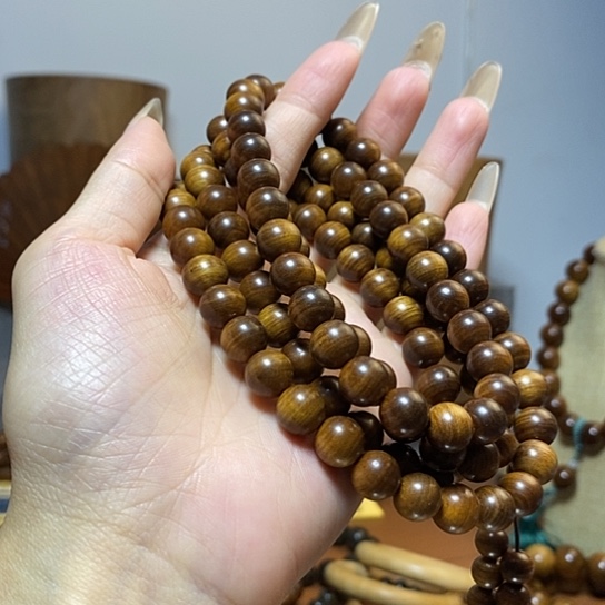 老山檀香黑肉沉水1.0/108颗