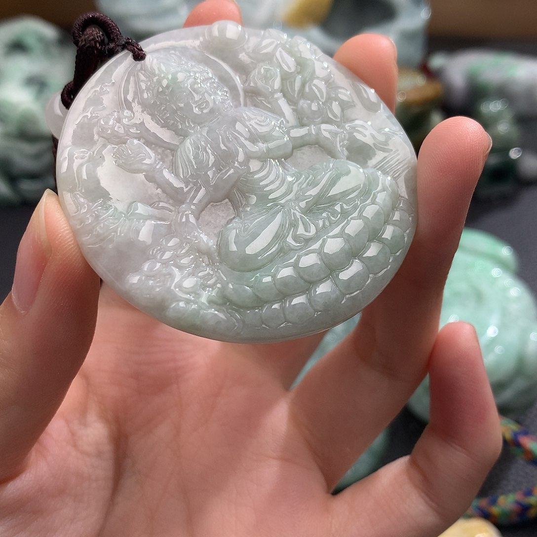 吊坠(不含链)未镶嵌翡翠
