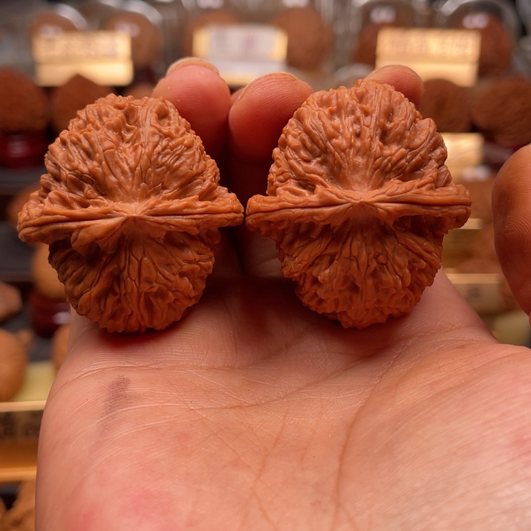 文玩核桃把件38-40白狮子