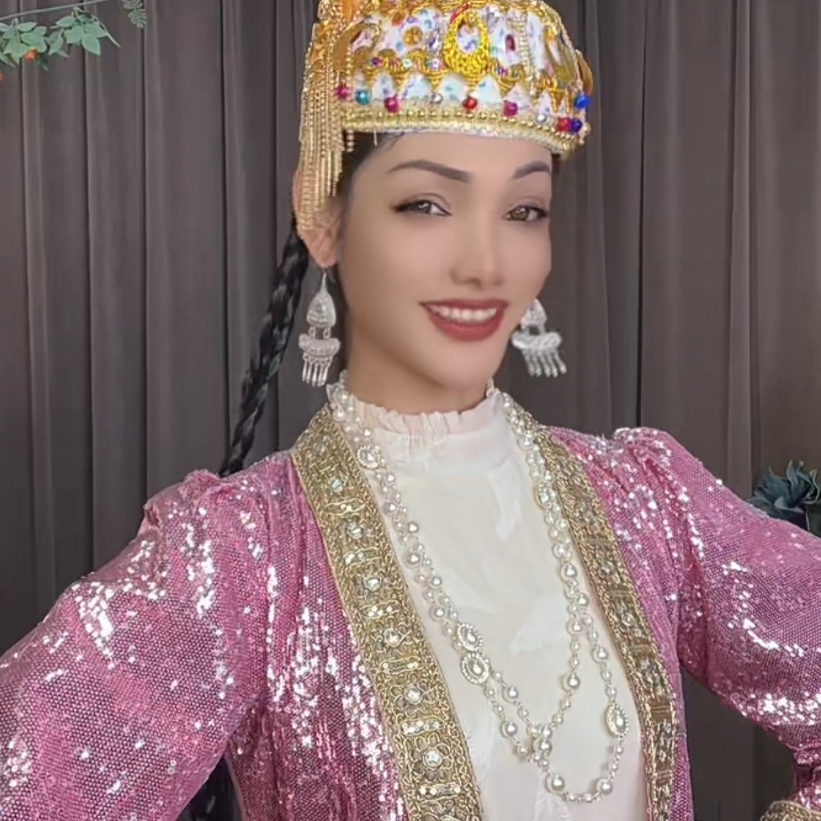 维吾尔族练功服长款旗袍宫廷外套连衣裙设计感十足