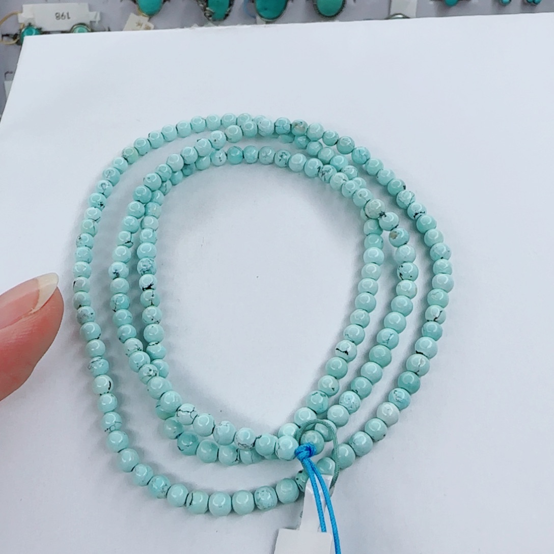 绿松石未镶嵌颈饰