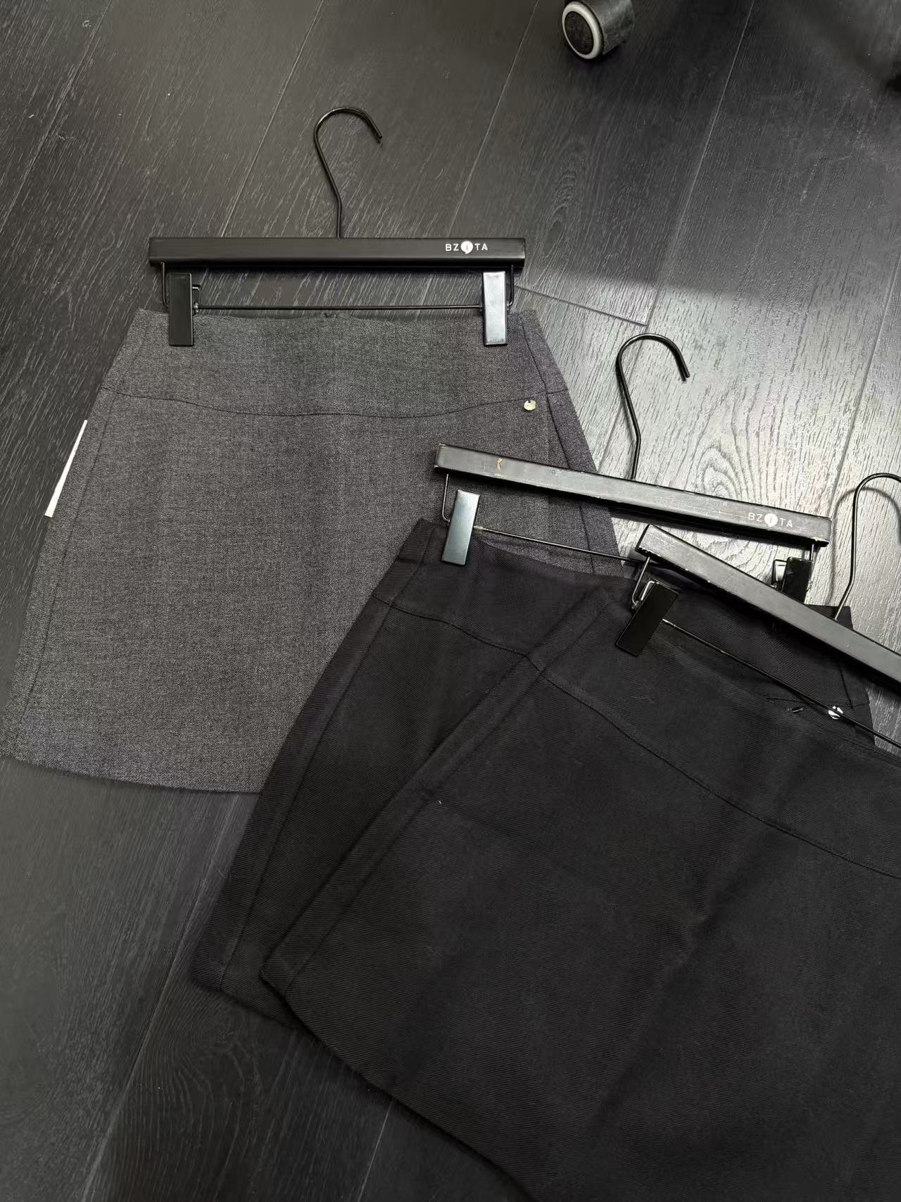 『雨美 Show』6766韩版小银标短裙