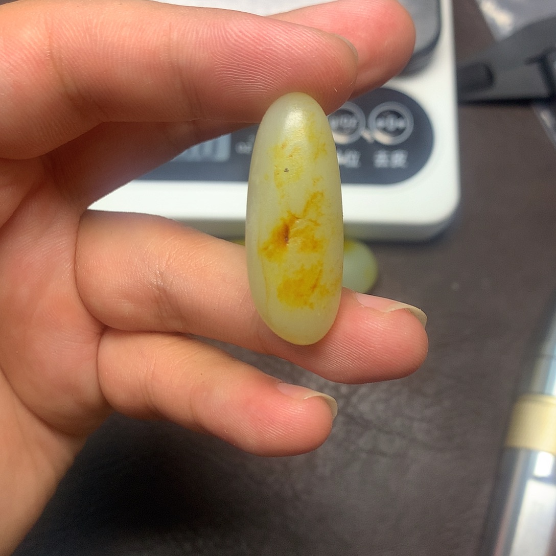 和田玉（糖玉）未镶嵌挂件