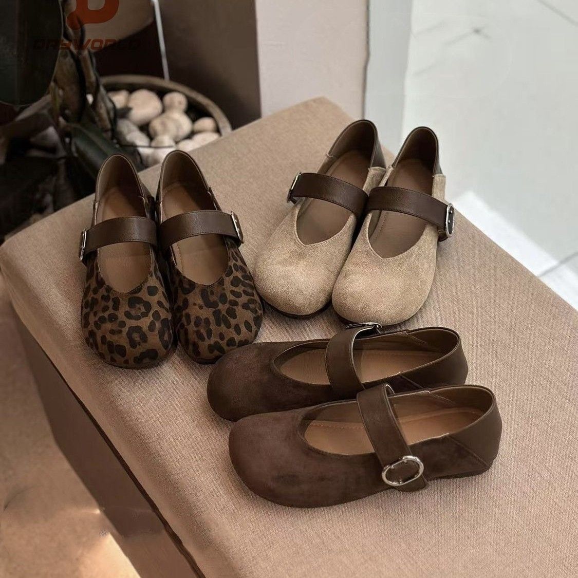 日常圆头一字扣软皮玛丽珍鞋2025年新款时尚百搭舒适轻便休闲单鞋