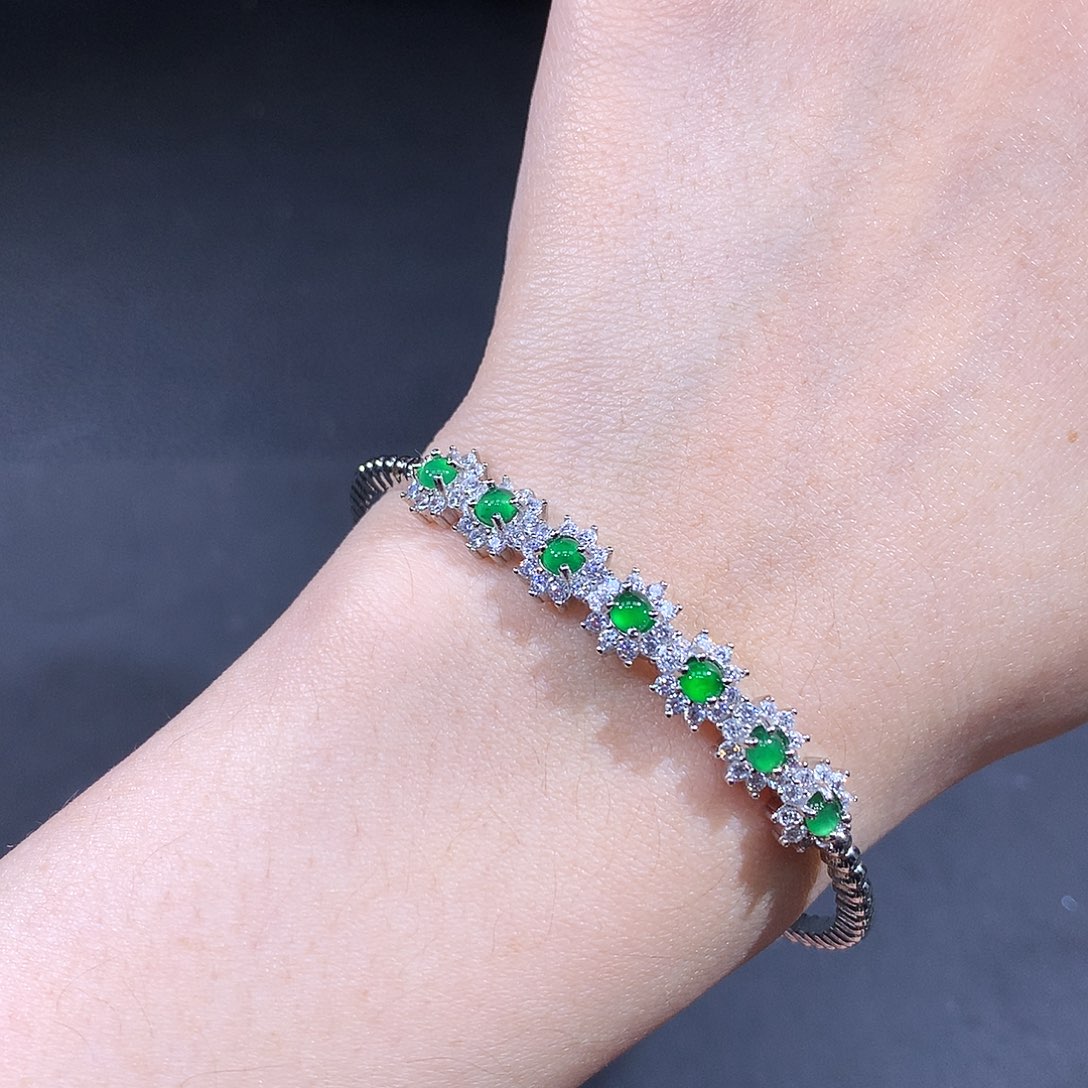 未镶嵌戒指翡翠翡翠