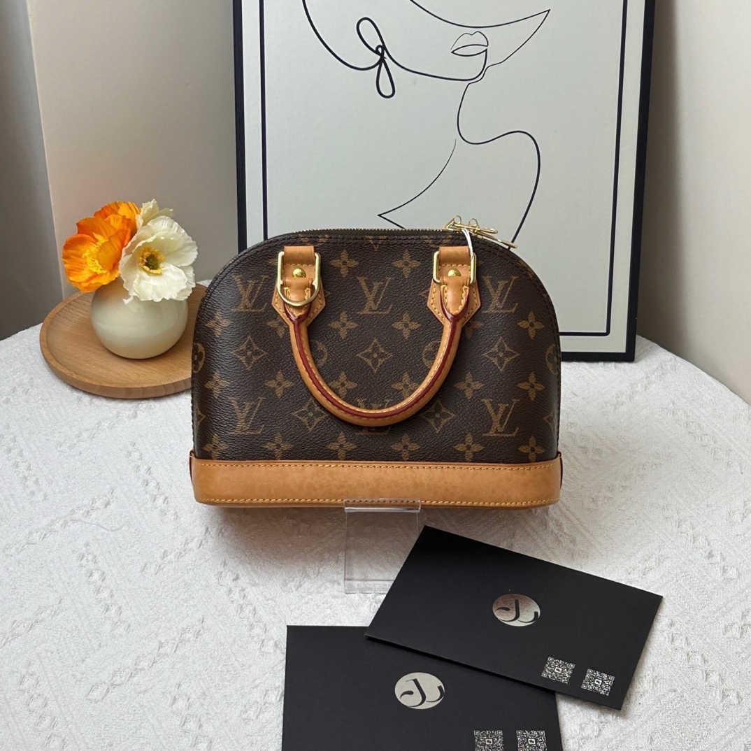 95新 LouisVuitton/路易威登 贝壳BB 18年/JW5494