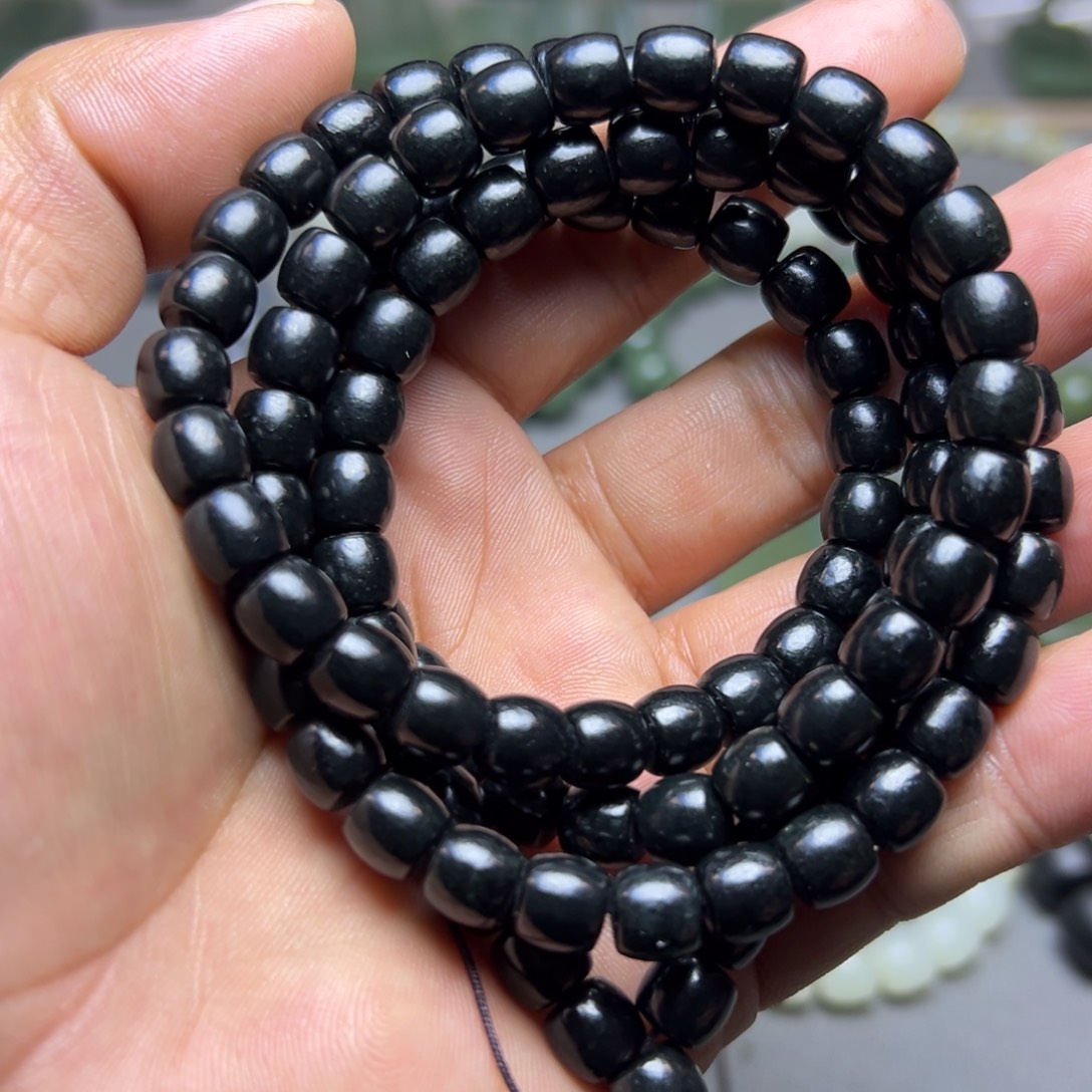 用***3和田玉未镶嵌手链塔黑108卡8