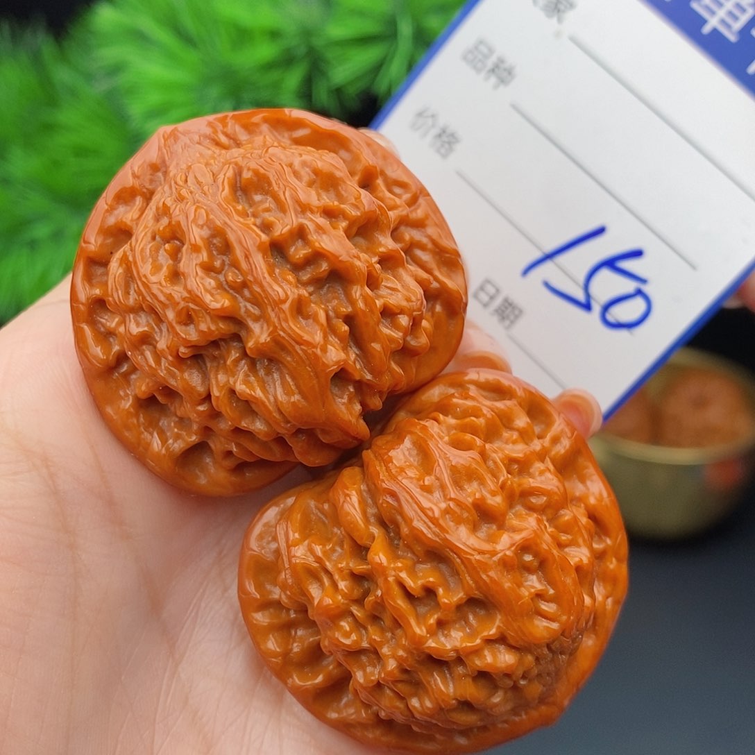 文玩核桃把件42红狮子150