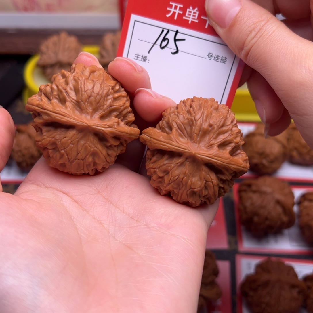 文玩核桃把件4.2宫灯165