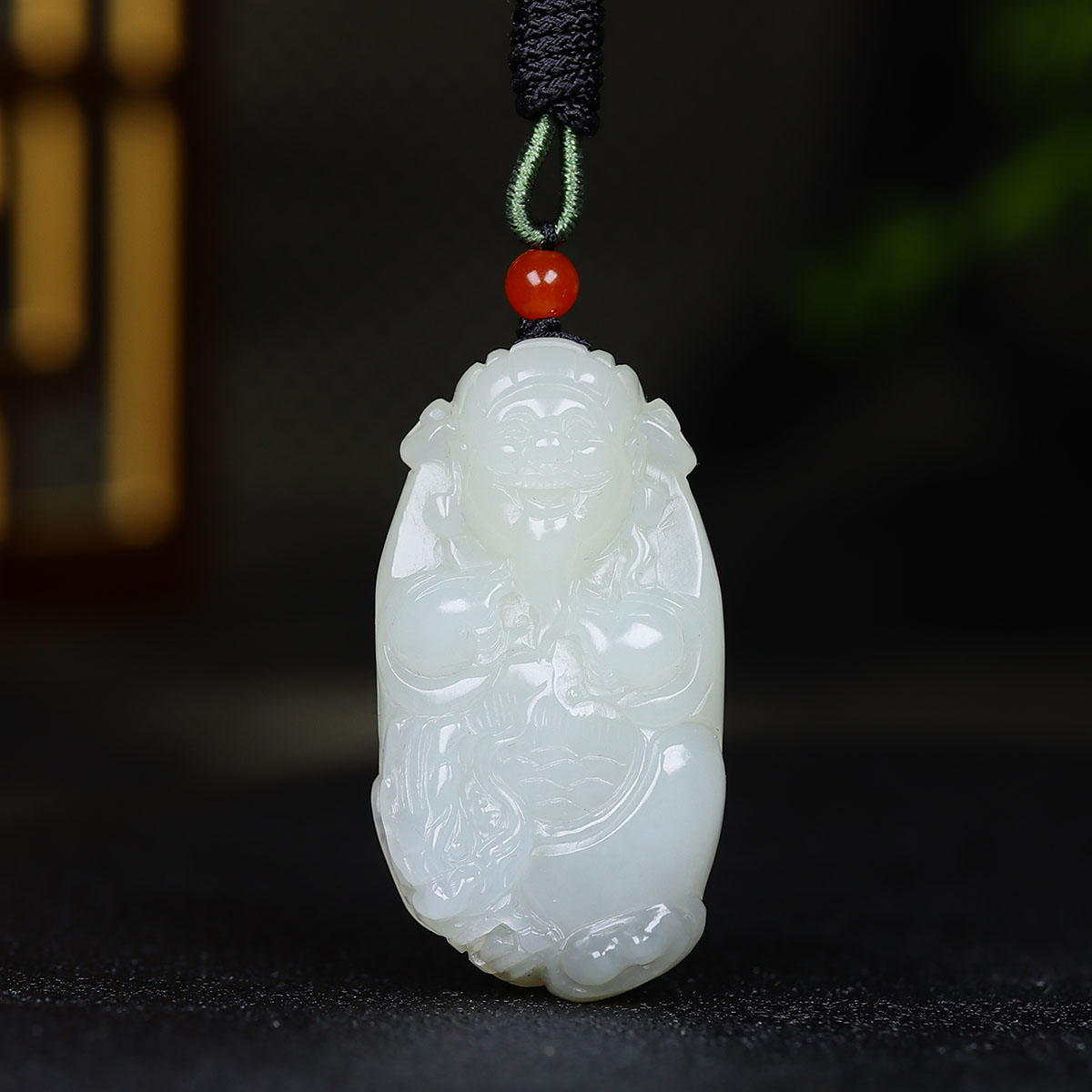 1227102和田玉白玉财神挂件