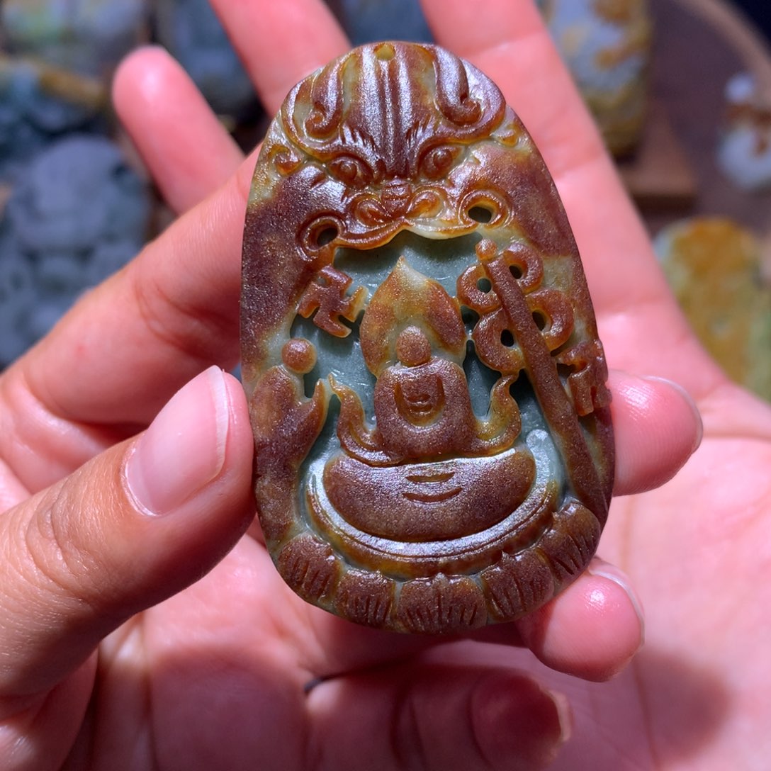 圣***使定制翡翠未镶嵌天然翡翠