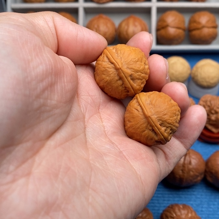 把件文玩核桃龙珠