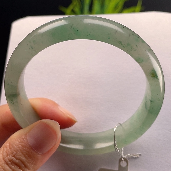 石英质玉手镯未镶嵌57