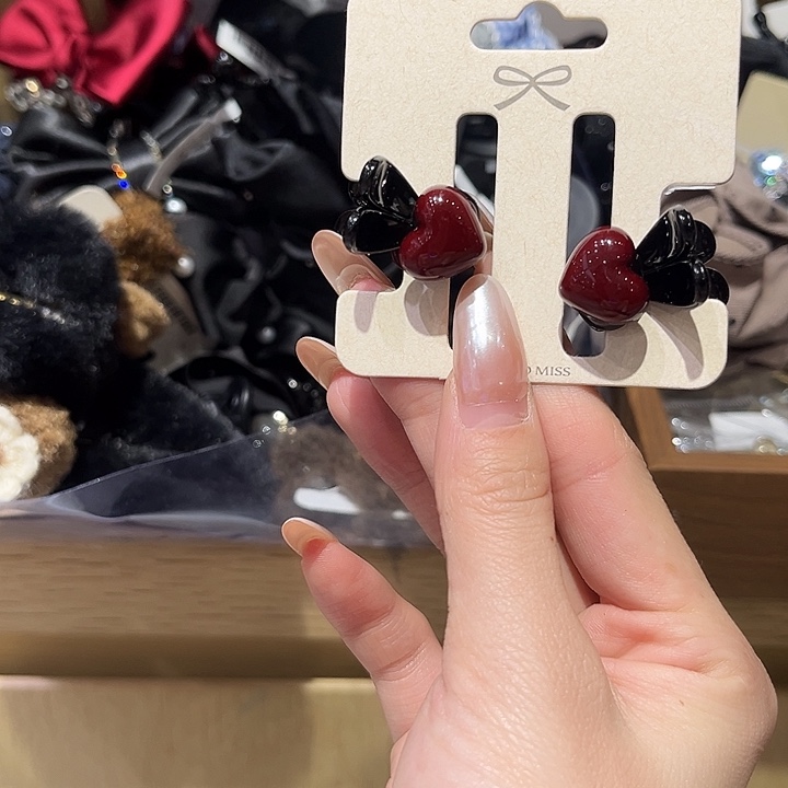 布艺铁合金爱心抓夹