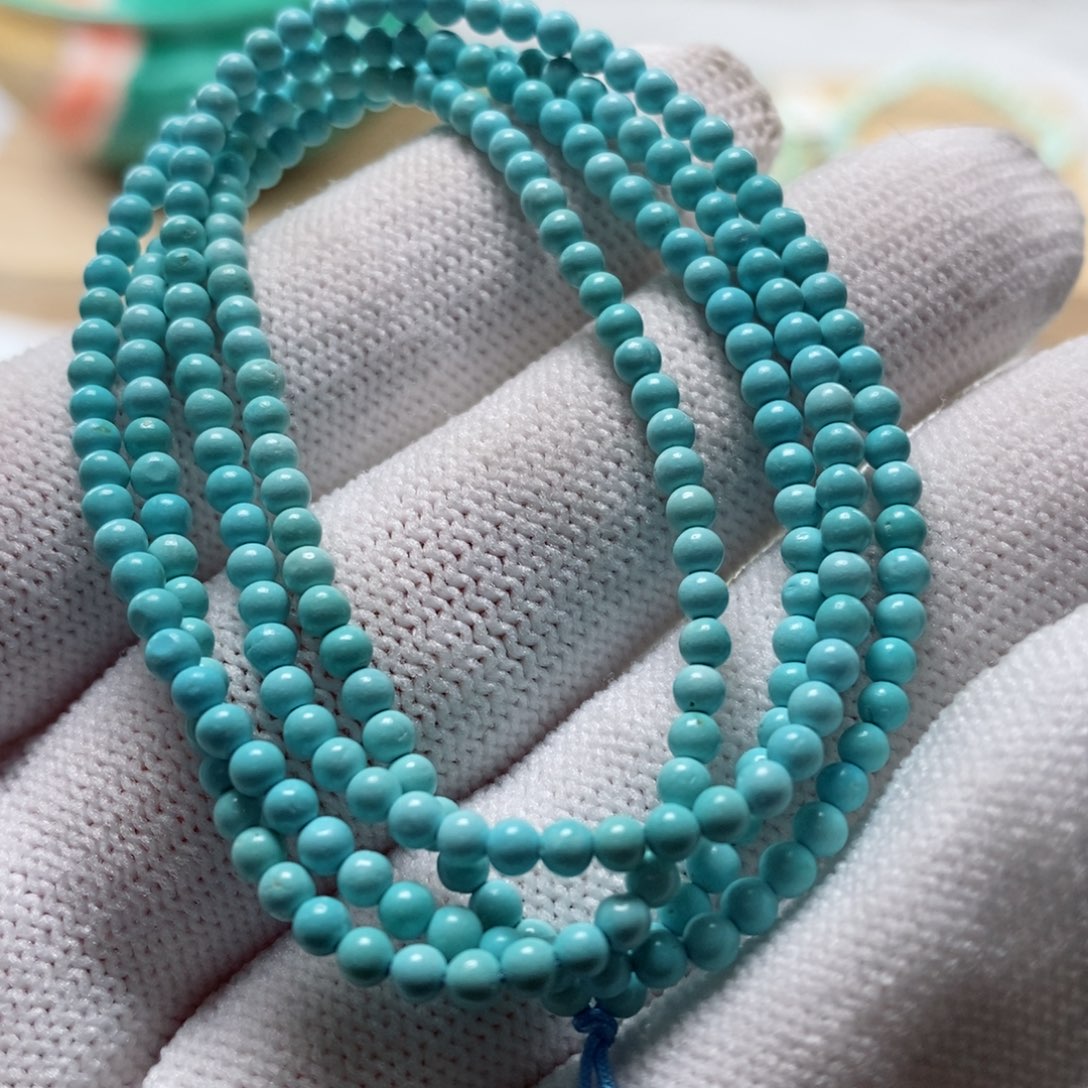 绿松石颈饰未镶嵌