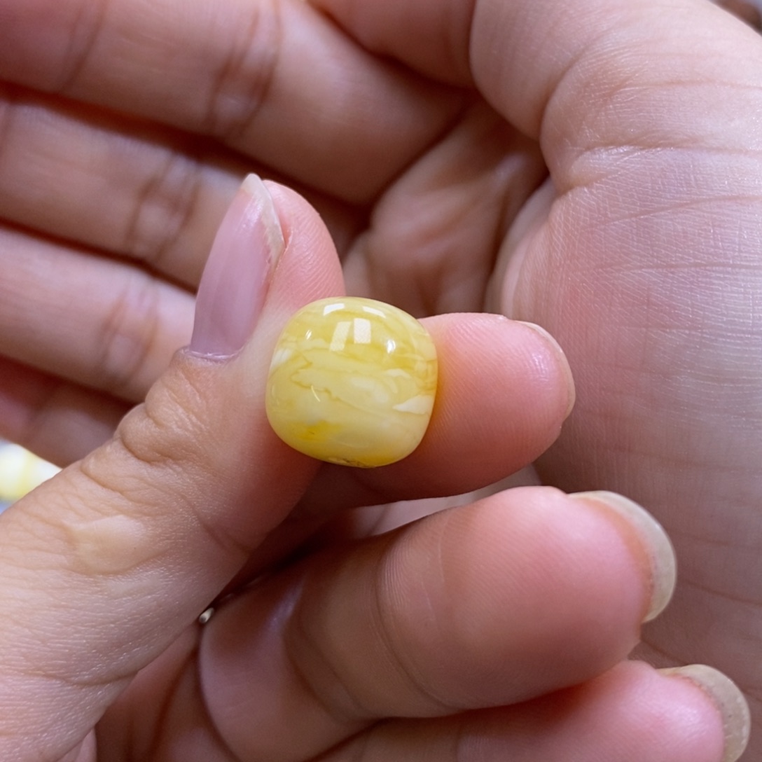 琥珀未镶嵌珠宝奇石13.5