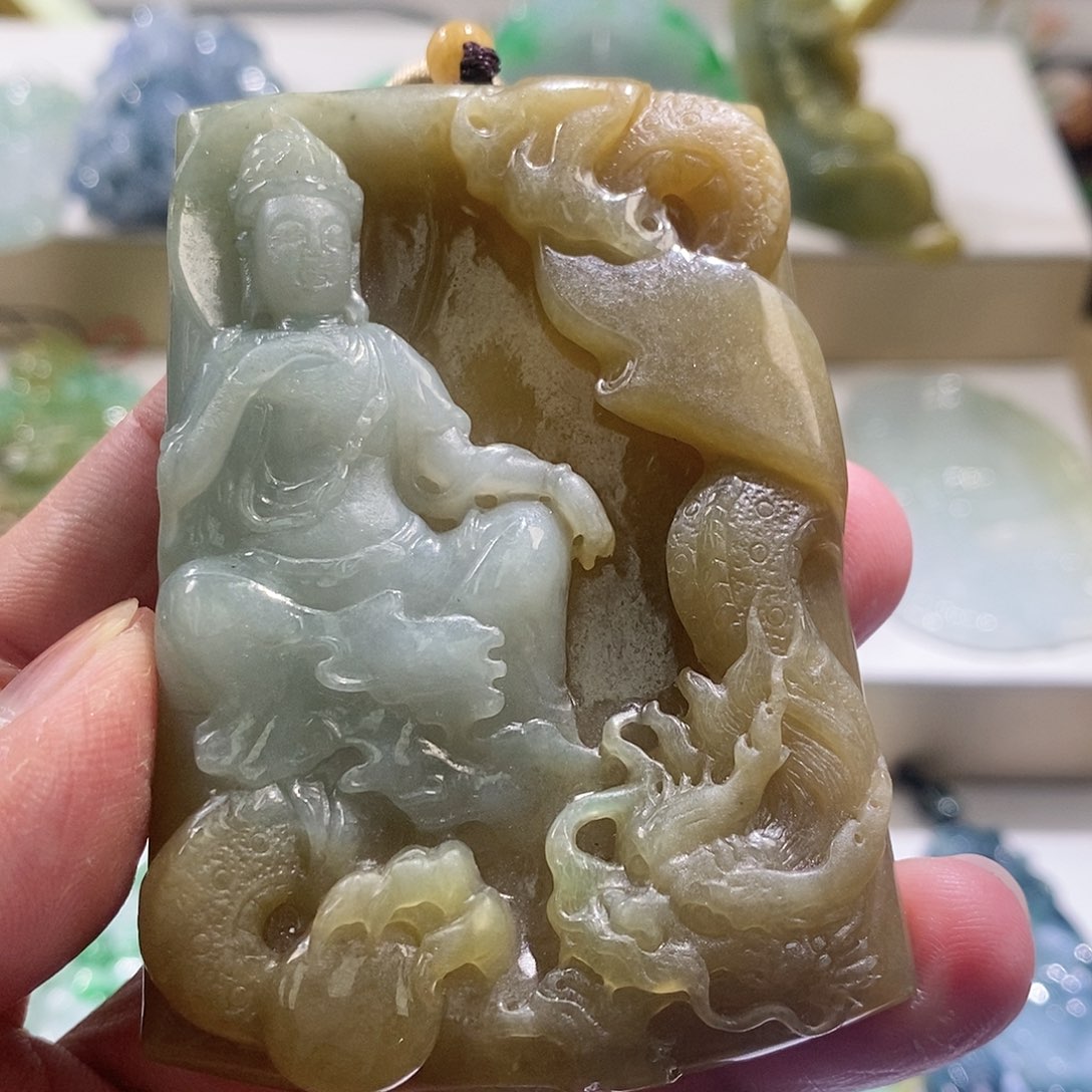 【闪购商品】翡翠颈饰未镶嵌111111111111111