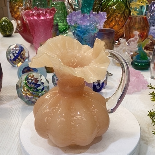 琉璃花瓶高19厘米口径5厘米