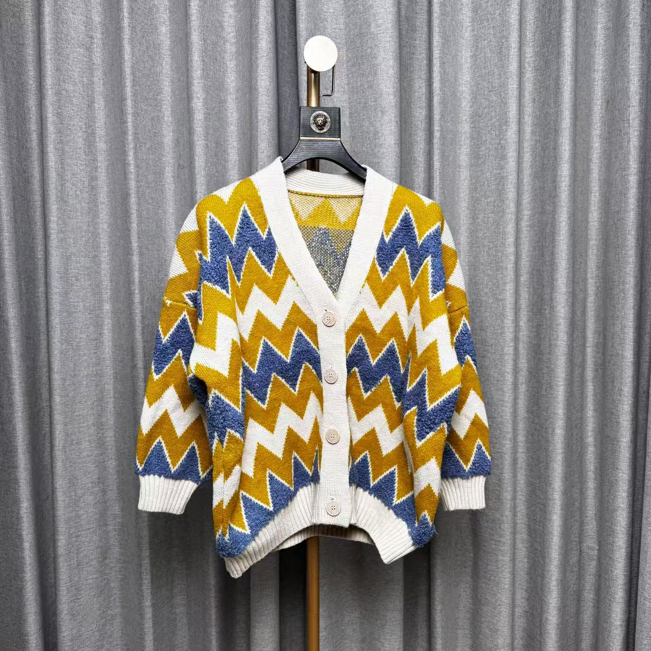 G017好看气质百搭上衣