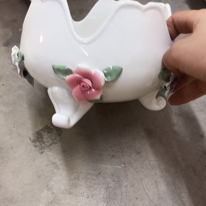 盘微瑕产品介意勿拍……1个中号
