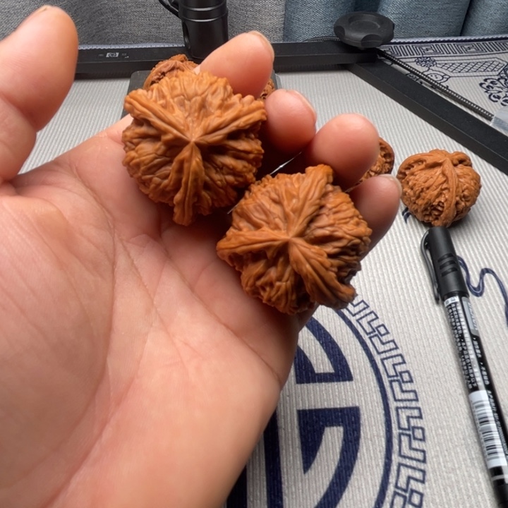 青***上吊坠文玩核桃三棱三棱三棱三棱三棱