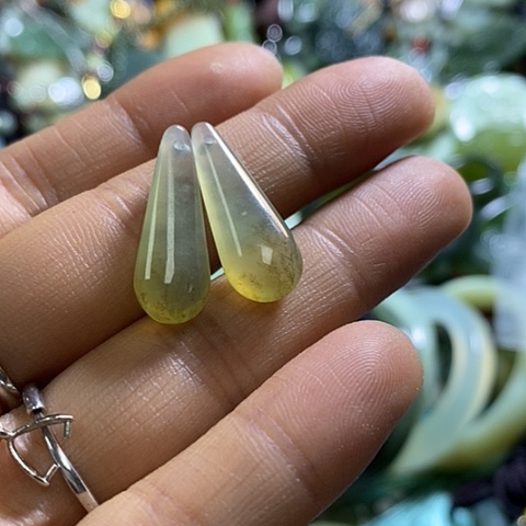 岫玉耳环未镶嵌一对