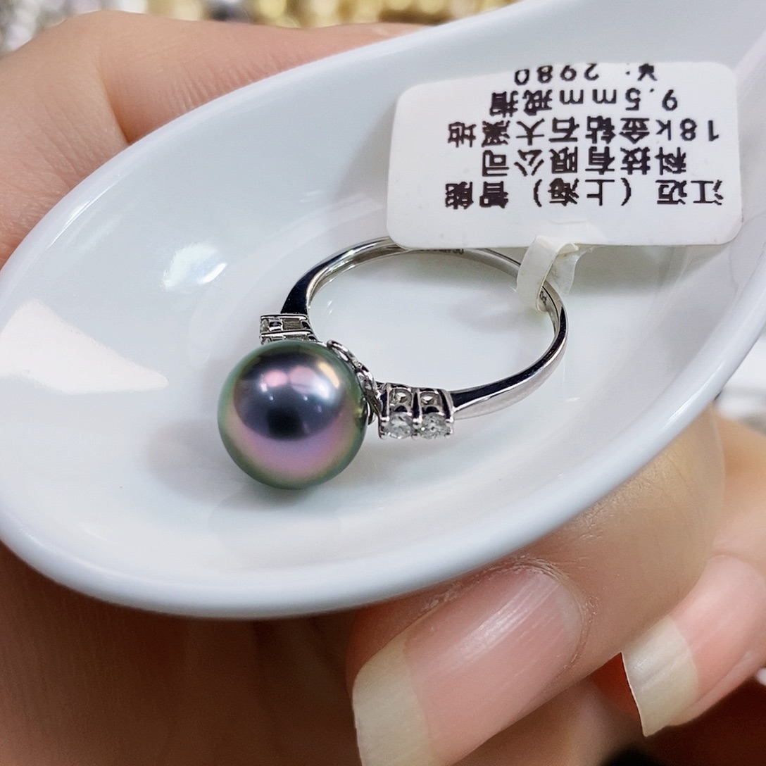 18K金镶嵌去年老价格18k钻大溪地孔雀绿无暇9.5海水珍珠