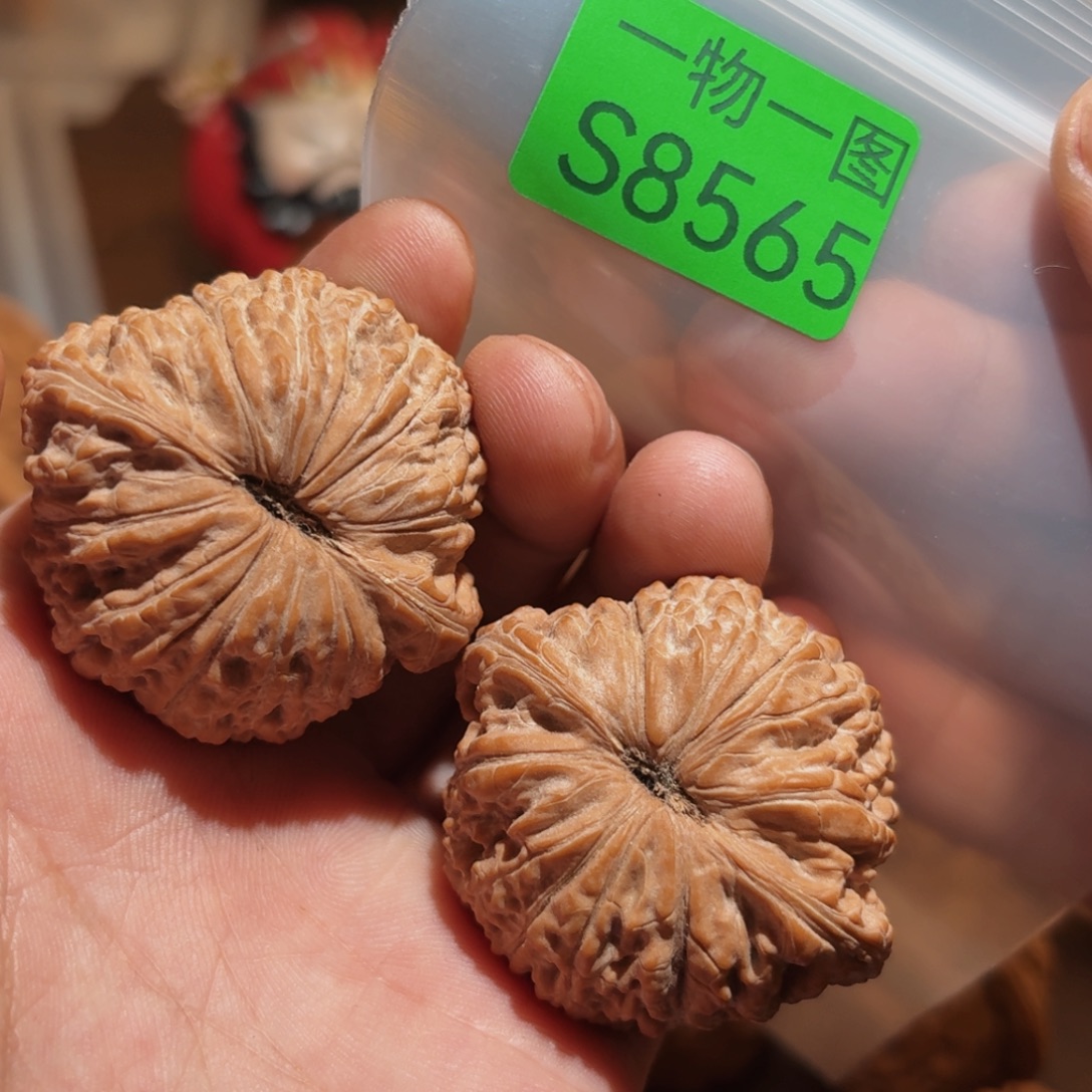 吊坠文玩核桃泥鳅背