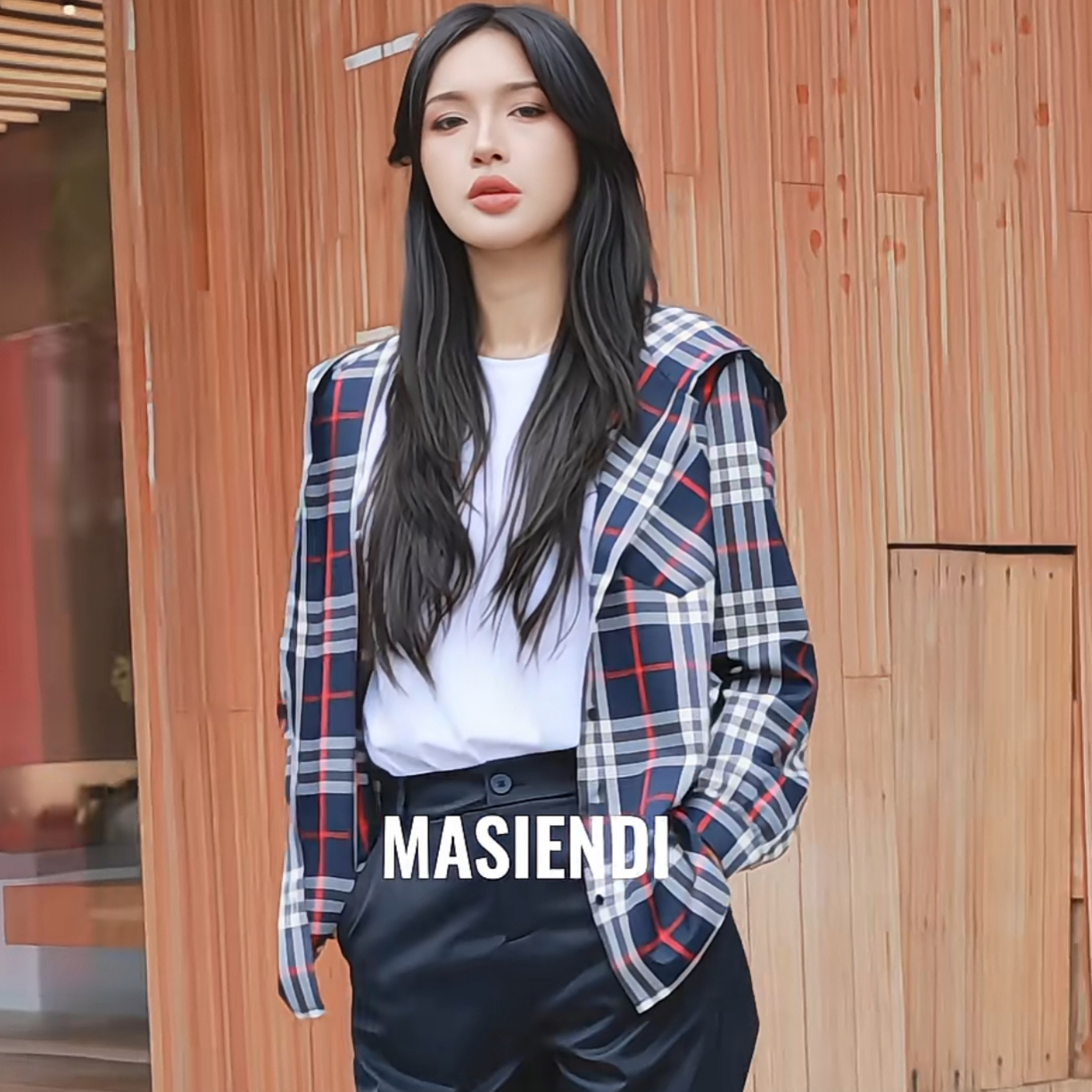 MASIENDI/玛丝恩迪连帽格子长袖衬衫330233