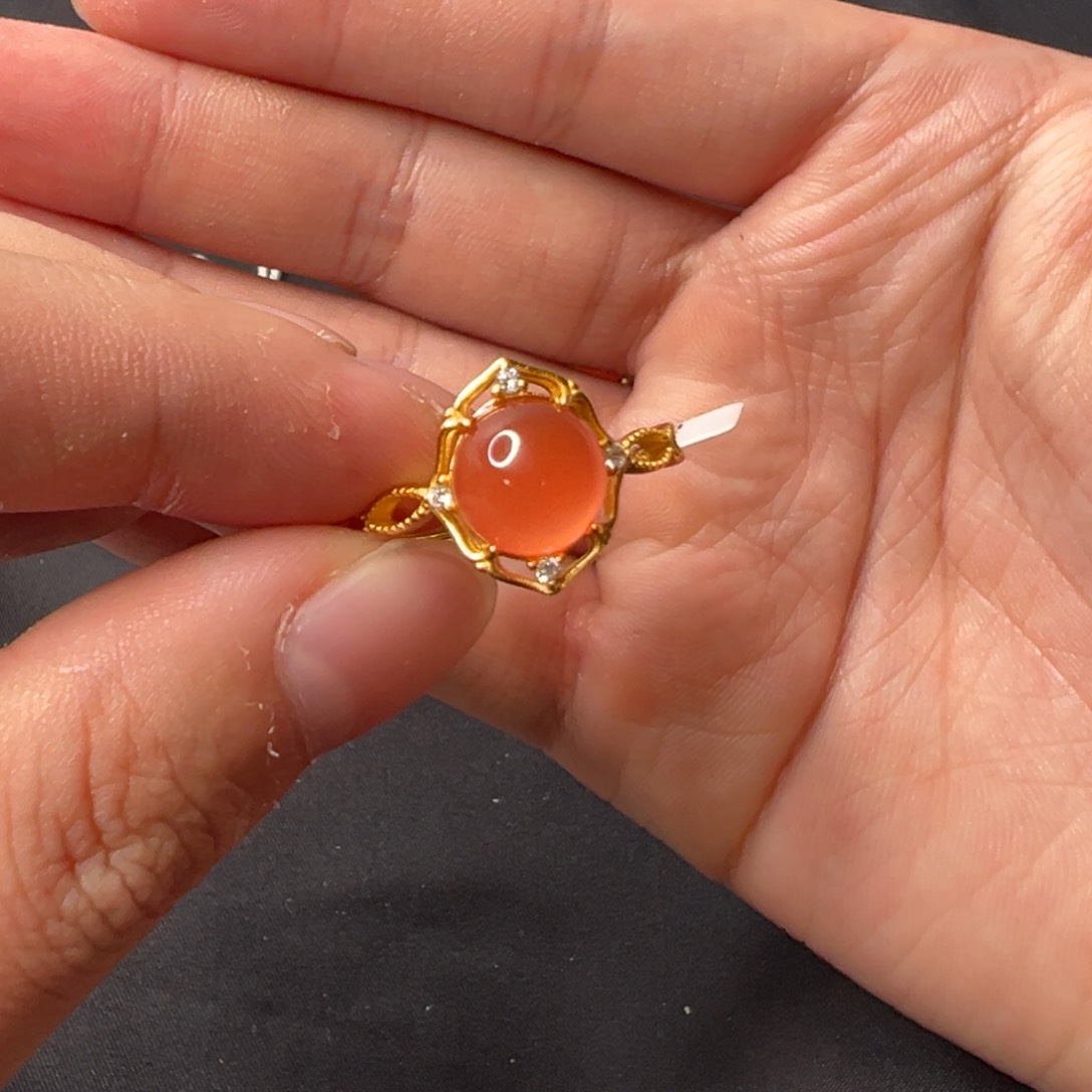 南红玛瑙冰粉戒指 P005209号未镶嵌