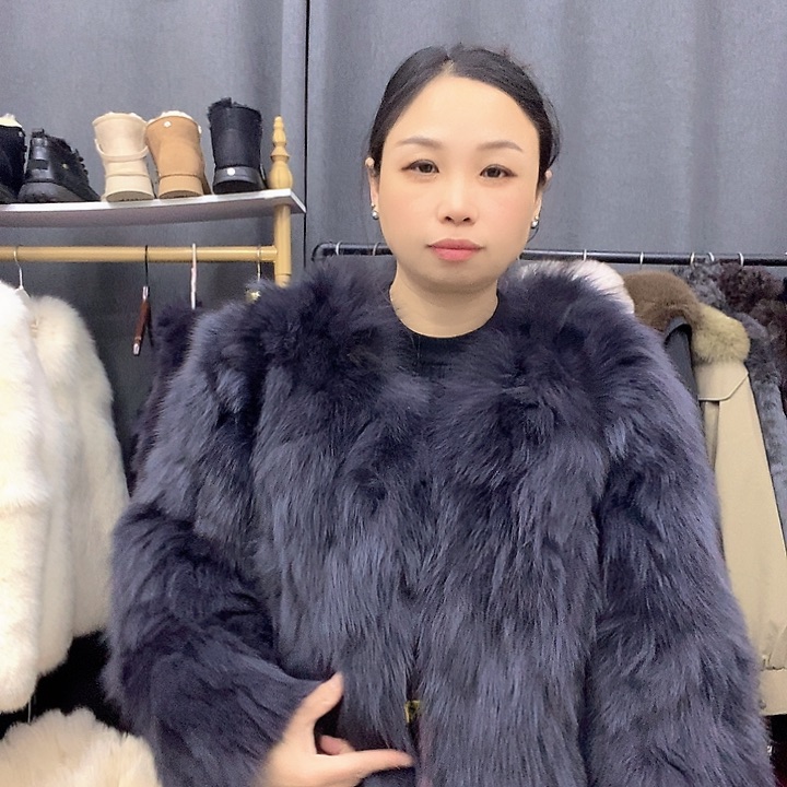 兔皮@****）深灰皮草外套