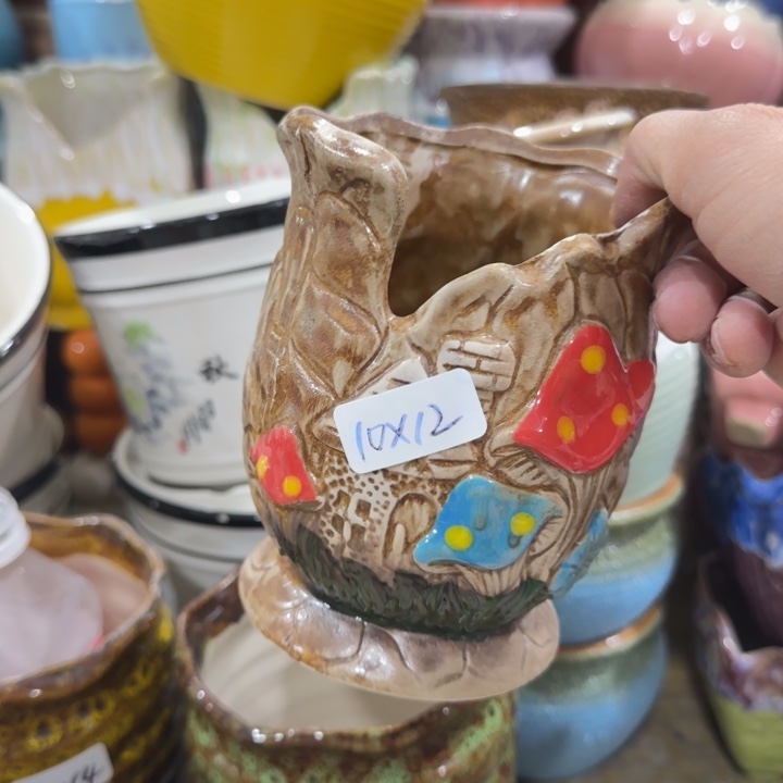 凑9块包邮，有孔，陶瓷花盆