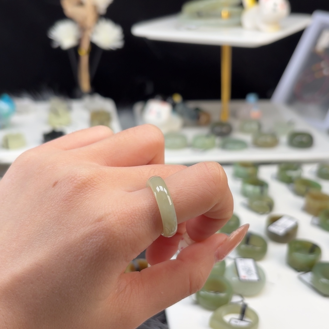 和田玉未镶嵌戒指o73浅晴细条16.6