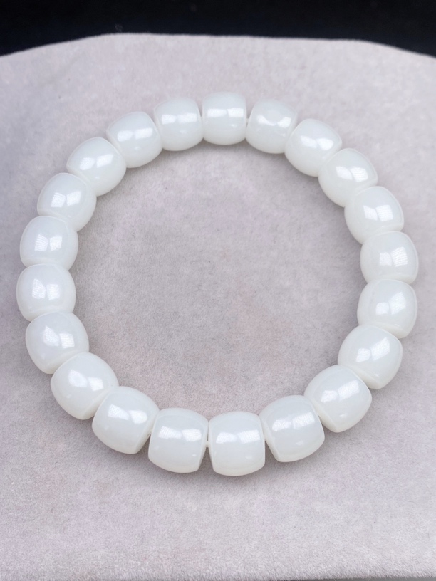 【铭艺•出品】精品时尚新疆和田玉金山料一级白细卡10.5mm手串