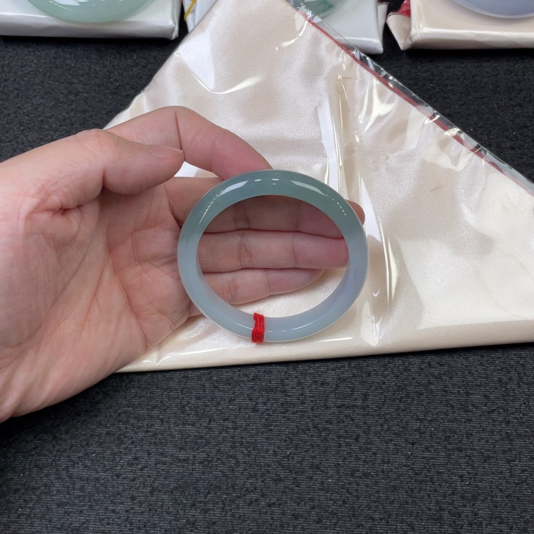 翡翠手镯未镶嵌53正圈