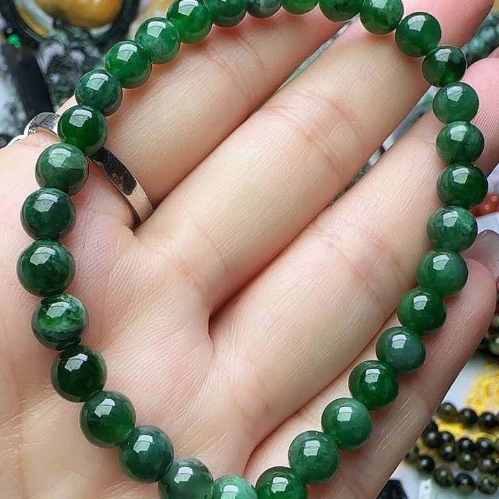 翡翠未镶嵌颈饰天然A货33