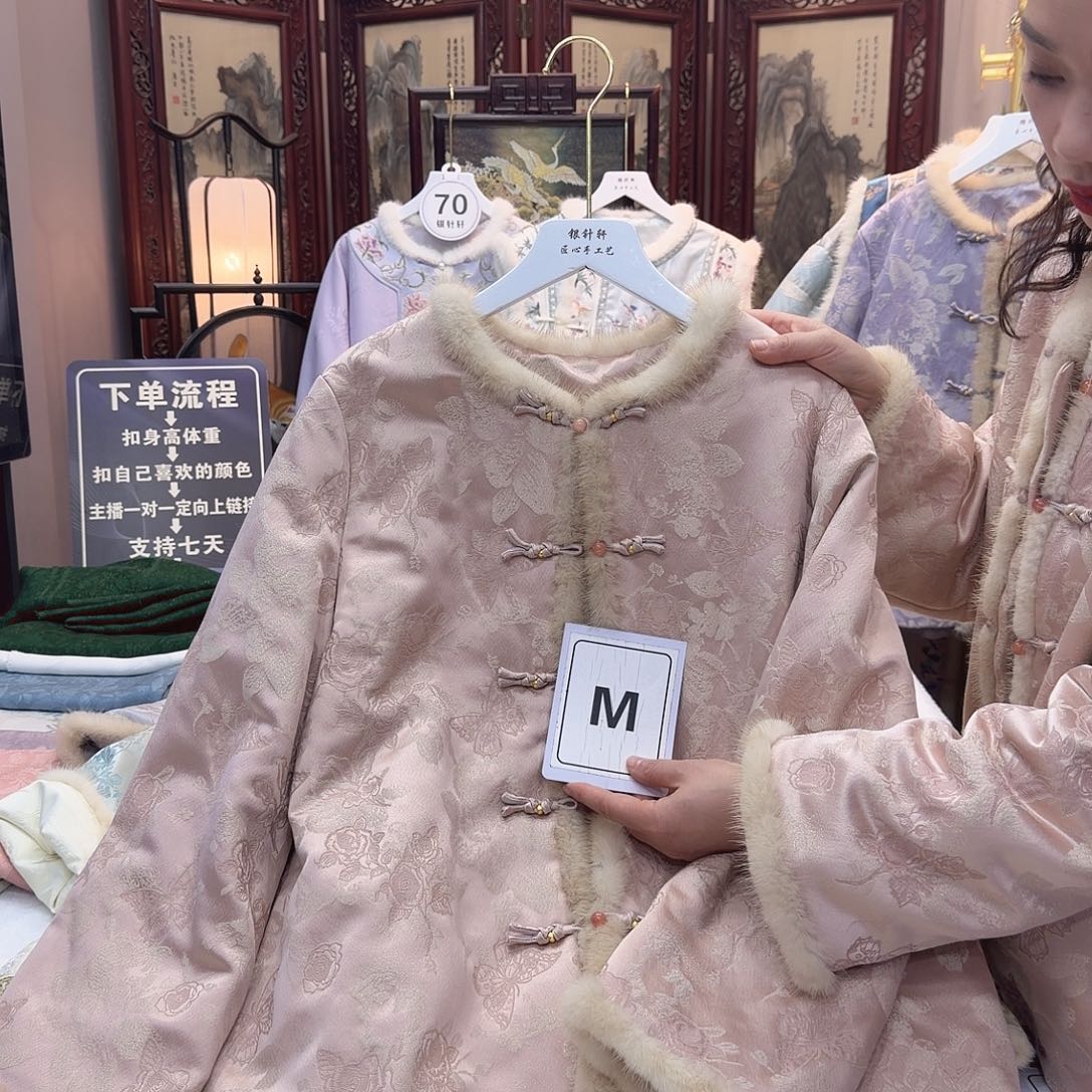 菲***儿非遗文化遗产的传承人之一