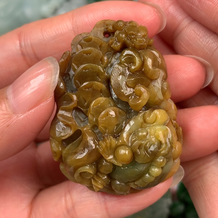 定制翡翠未镶嵌翡翠