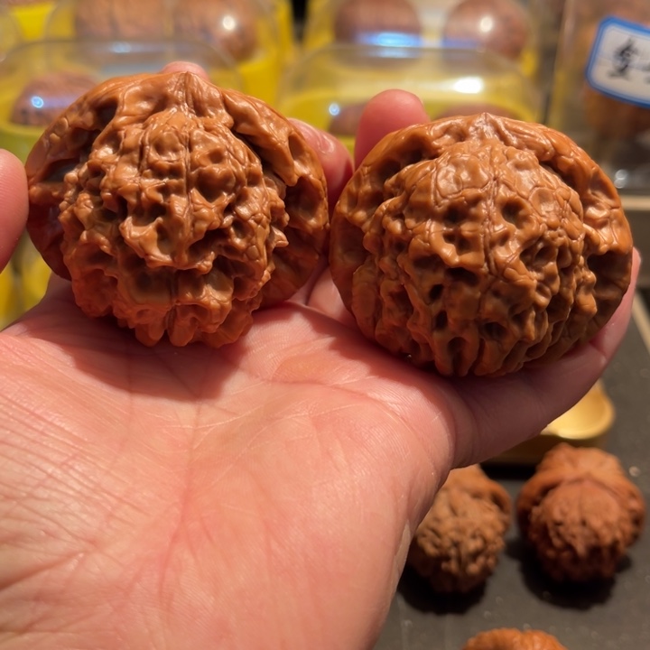 文玩核桃把件全品龙鼎56