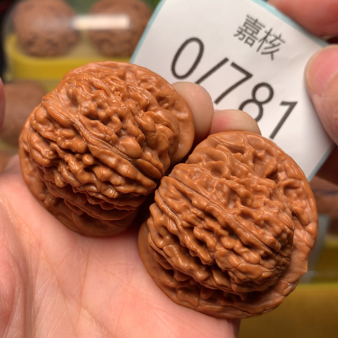 文玩核桃把件汉高楼42