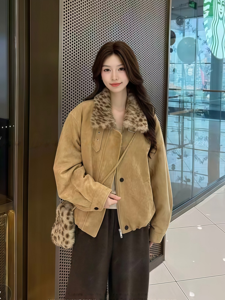 美拉德麂皮绒外套女秋冬季新款加厚保暖高级感宽松拉链两色夹克