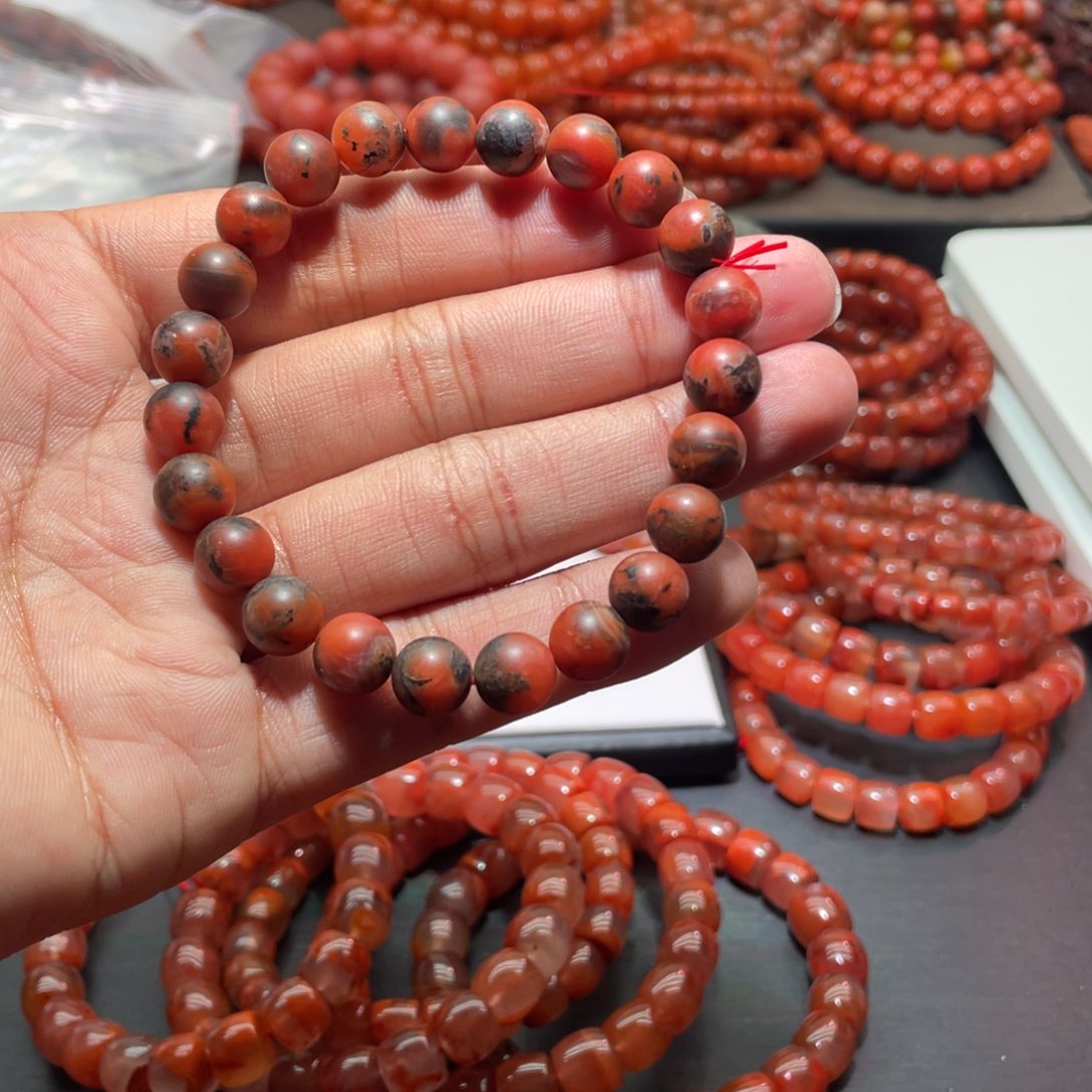 南红玛瑙手链未镶嵌