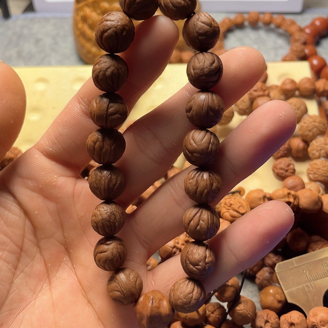 龙纹桃核素核手串