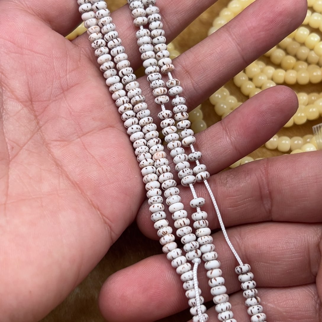 只买单纯的吊坠，没带链子，属的性质。