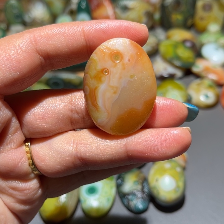 未镶嵌玛瑙/玉髓珠宝奇石