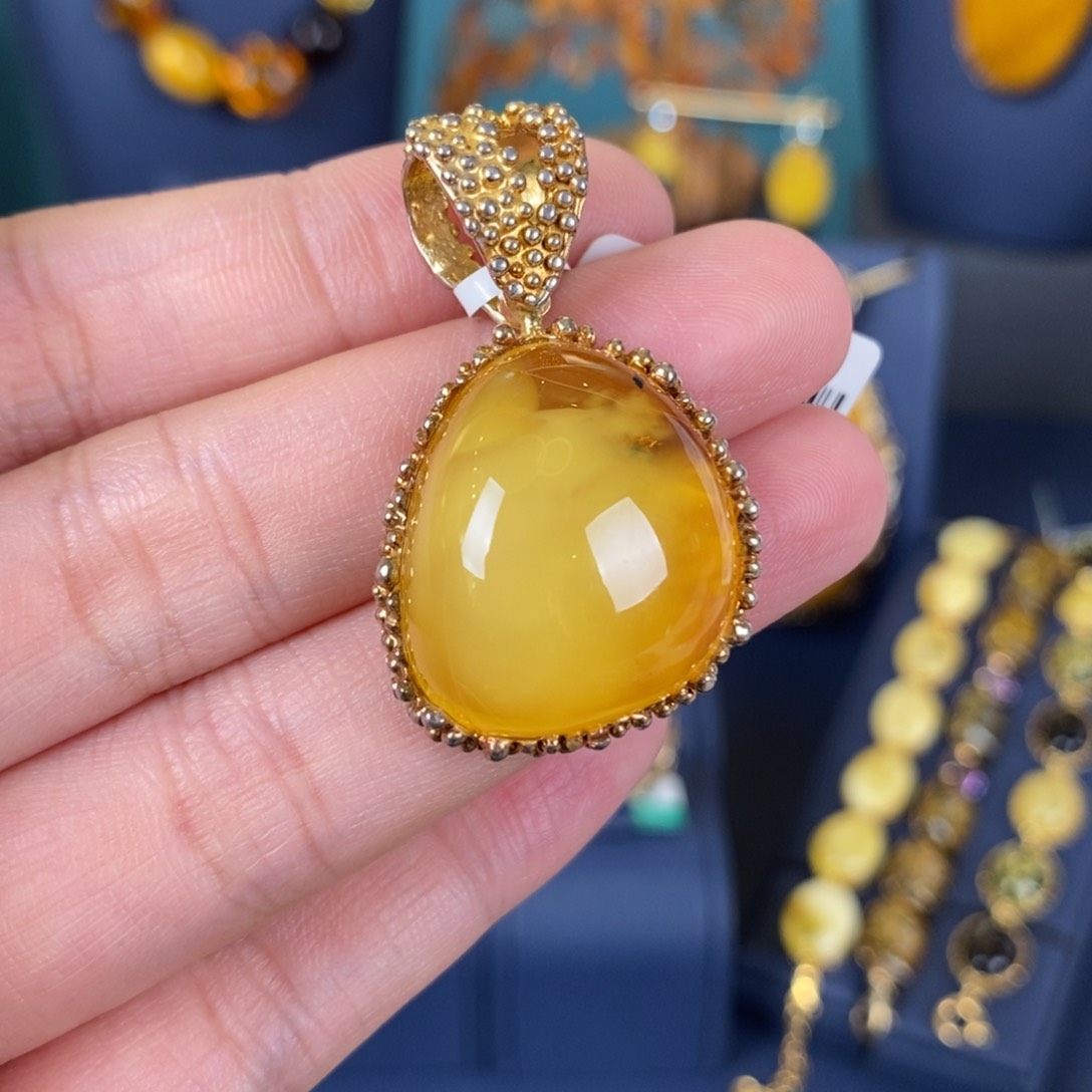 琥珀颈饰银S925镀金镶嵌