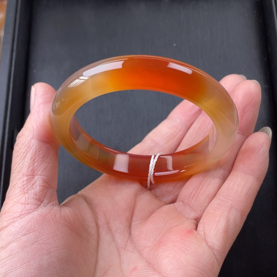 玛瑙/玉髓手镯未镶嵌?***忆